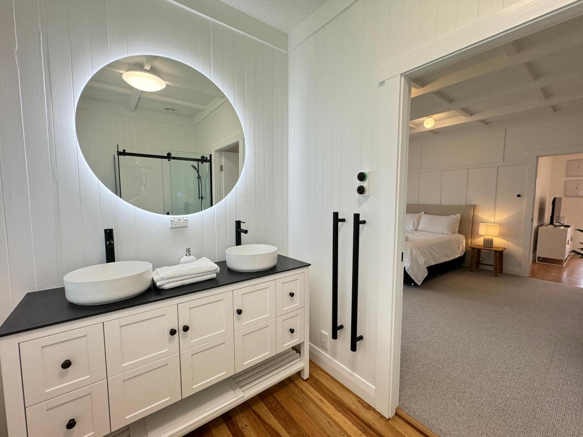 Miami One One Villa Oneroa ภายนอก รูปภาพ
